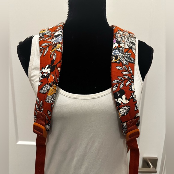 Vera Bradley Disney Essential Large Quilted Backpack NWT - Picture 4 of 14